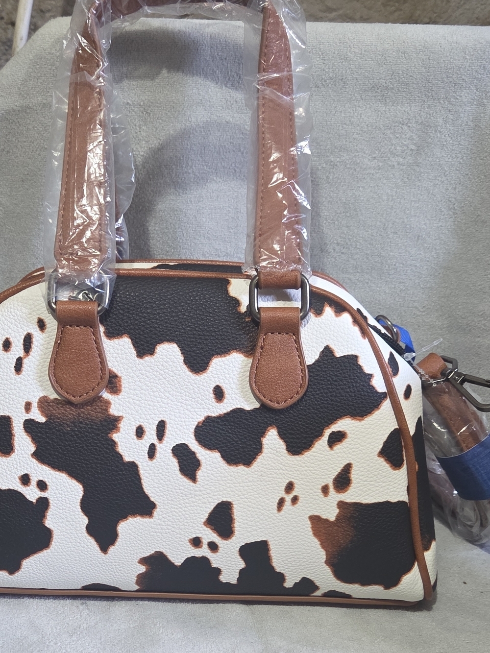 Wrangler Brown and White Cowhide Print Satchel with Tan Trim - Picture 2 of 2